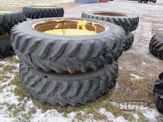(4) 420/80R46 tires
